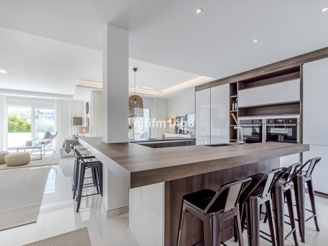 Penthouse avec 3 Chambres  à Nueva Andalucía