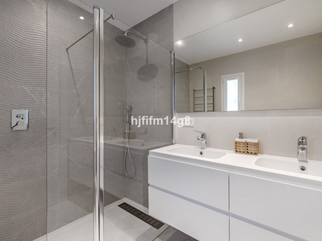 Penthouse avec 3 Chambres  à Nueva Andalucía