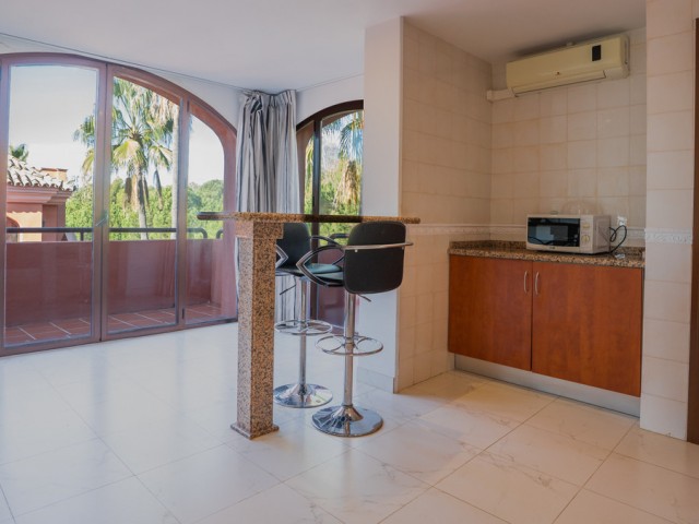 2 Bedrooms Apartment in Puerto Banús