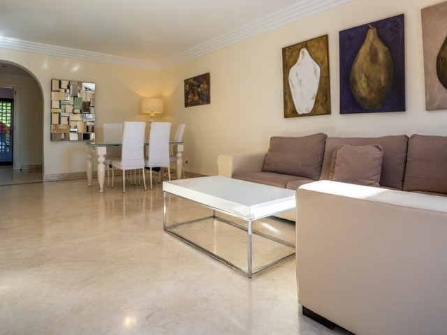 2 Bedrooms Apartment in Puerto Banús