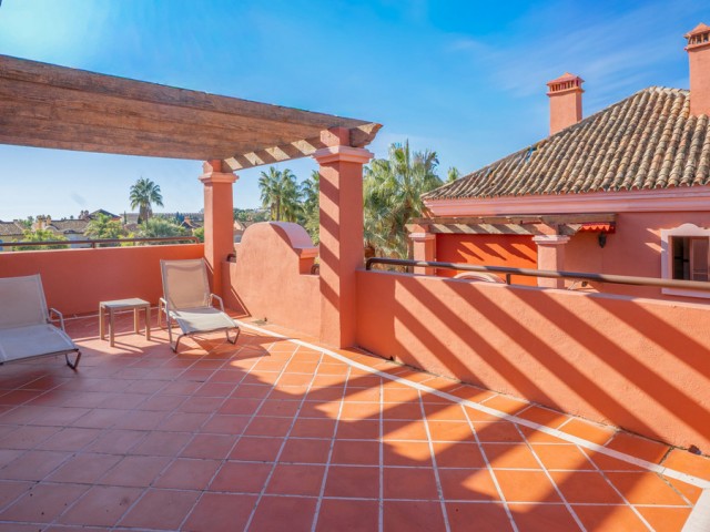 2 Bedrooms Apartment in Puerto Banús