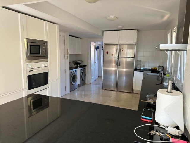 Penthouse avec 3 Chambres  à Sotogrande Puerto