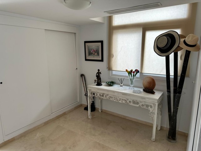 Penthouse avec 3 Chambres  à Sotogrande Puerto