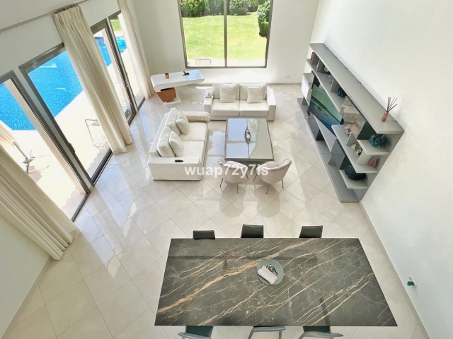 5 Makuuhuoneen Huvila Sotogrande