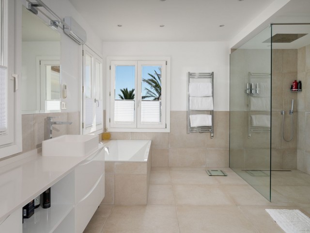 9 Bedrooms Villa in Hacienda Las Chapas