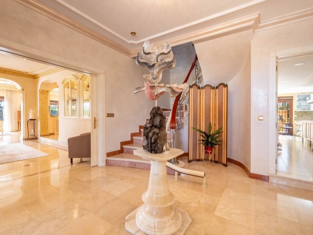 7 Bedrooms Villa in Los Monteros