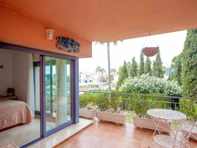 5 Bedrooms Townhouse in Nueva Andalucía