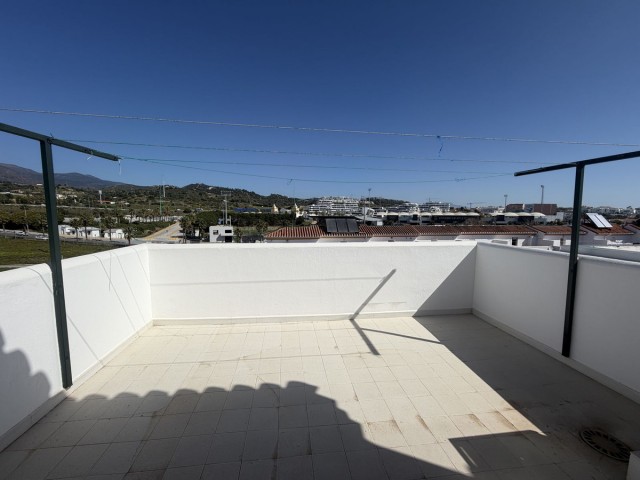 3 Bedrooms Townhouse in Estepona