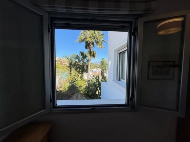 Appartement avec 3 Chambres  à Ojén