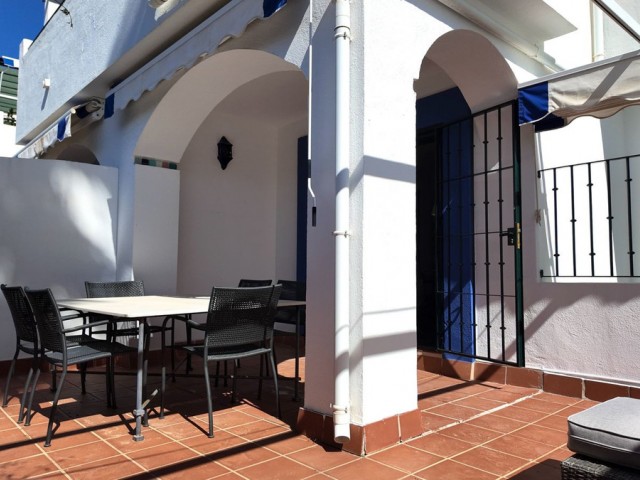 5 Bedrooms Townhouse in San Pedro de Alcántara