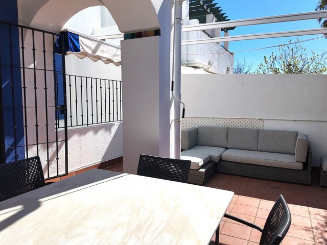 5 Bedrooms Townhouse in San Pedro de Alcántara