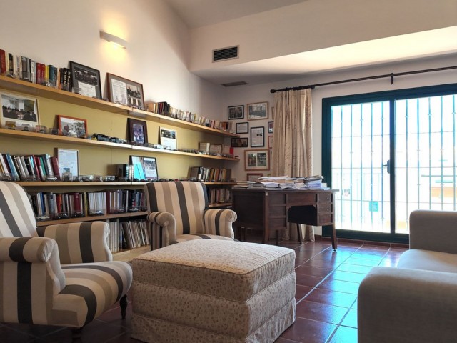 5 Bedrooms Townhouse in San Pedro de Alcántara