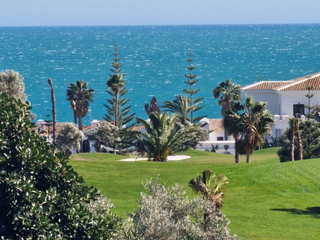 Townhouse, La Duquesa, R5333041