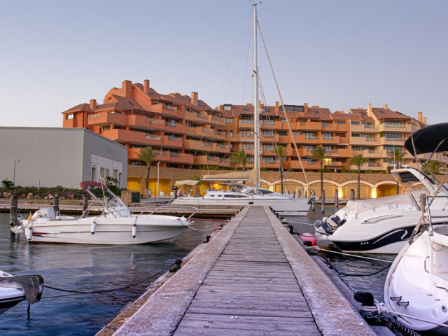 3 Bedrooms Apartment in Sotogrande