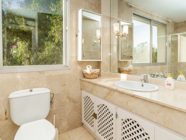 3 Soveroms Leilighet i Guadalmina Alta