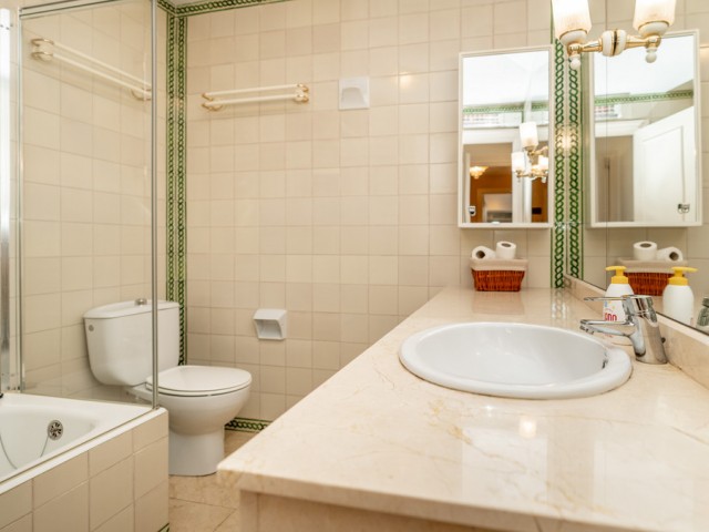 3 Soveroms Leilighet i Guadalmina Alta
