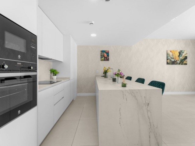 2 Bedrooms Apartment in Fuengirola