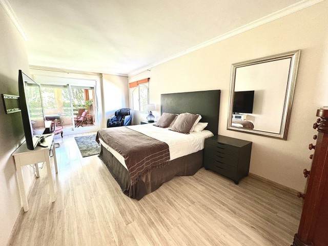 3 Soveroms Leilighet i Guadalmina Baja