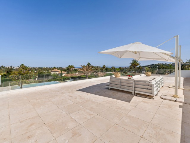 Villa avec 7 Chambres  à Nueva Andalucía