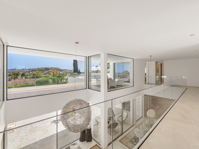Villa avec 7 Chambres  à Nueva Andalucía