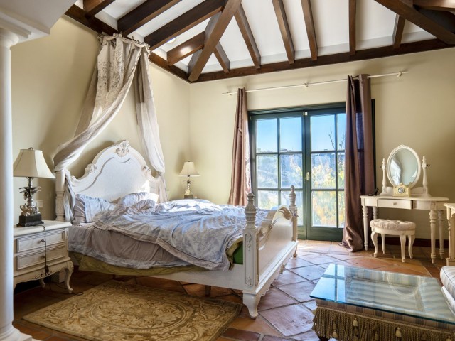 Villa avec 6 Chambres  à La Zagaleta