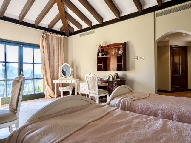 Villa avec 6 Chambres  à La Zagaleta