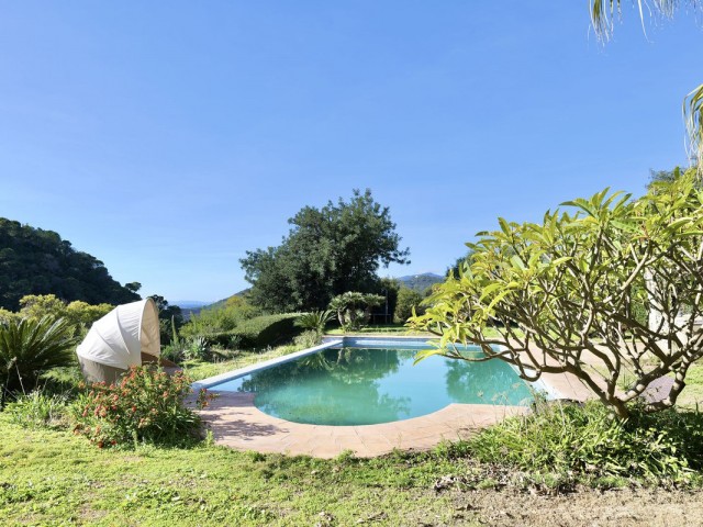 Villa con 6 Dormitorios  en La Zagaleta