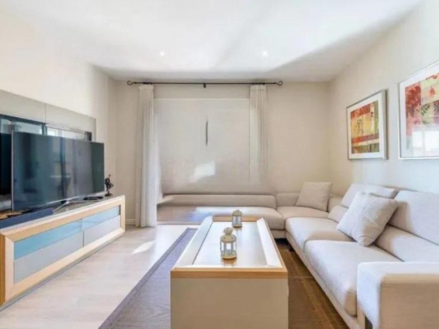 Penthouse, Arroyo de la Miel, R5336053