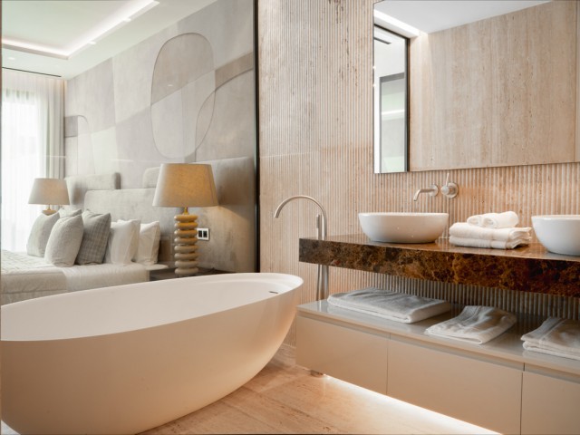 4 Bedrooms Apartment in The Golden Mile