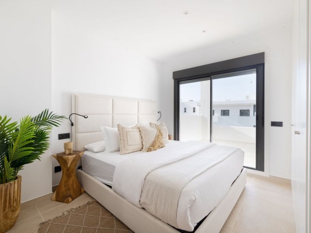 2 Soveroms Leilighet i Casares Playa