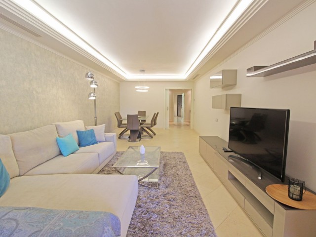 Apartment, Guadalmina Baja, R5337001