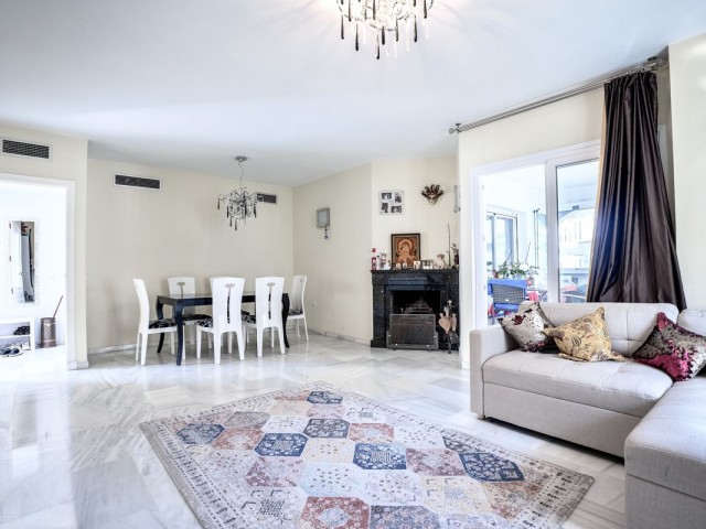 Apartment, Nueva Andalucia, R5337286