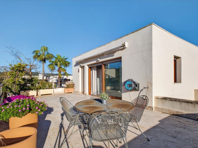 Penthouse in Altos de los Monteros