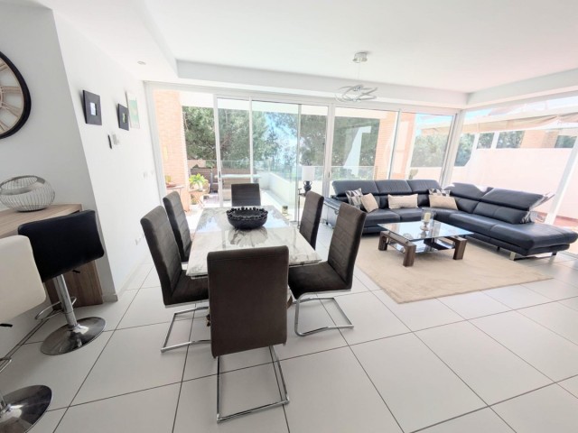 4 Schlafzimmer Villa in Torremuelle