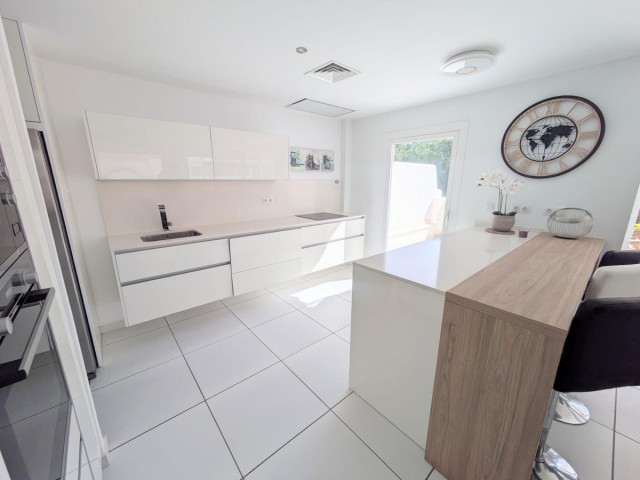 4 Schlafzimmer Villa in Torremuelle