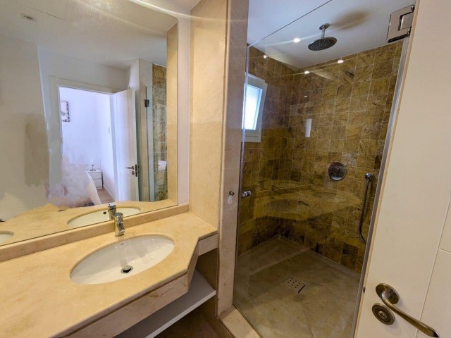 4 Schlafzimmer Villa in Torremuelle