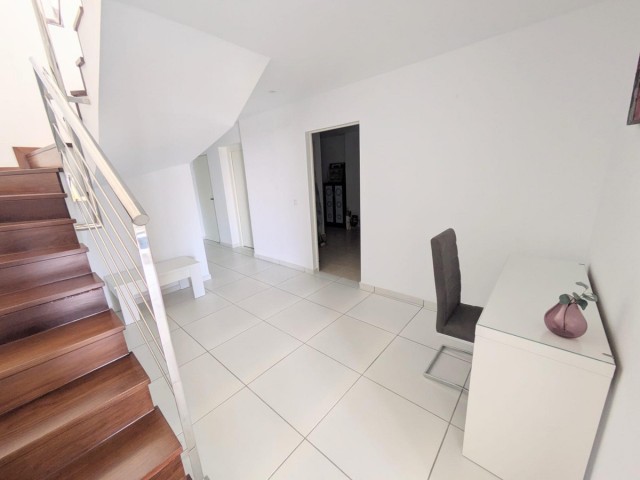 4 Schlafzimmer Villa in Torremuelle