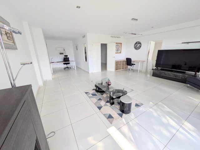 4 Schlafzimmer Villa in Torremuelle