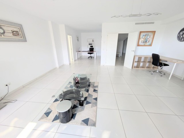 4 Schlafzimmer Villa in Torremuelle