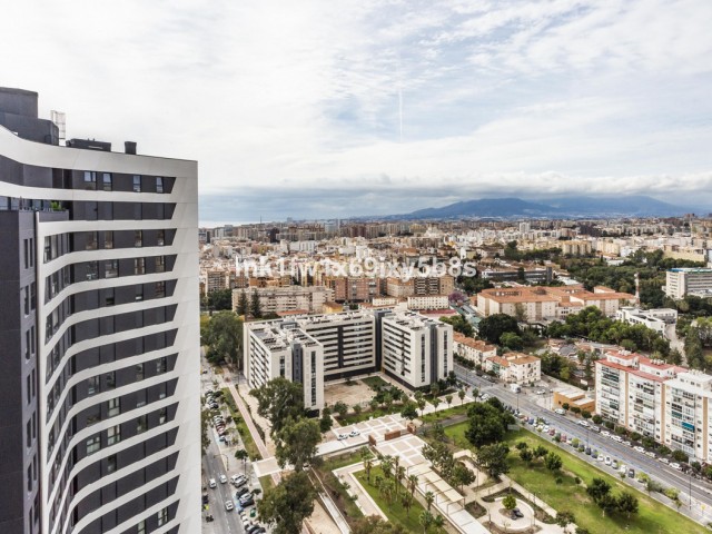 2 Bedrooms Apartment in Málaga Centro
