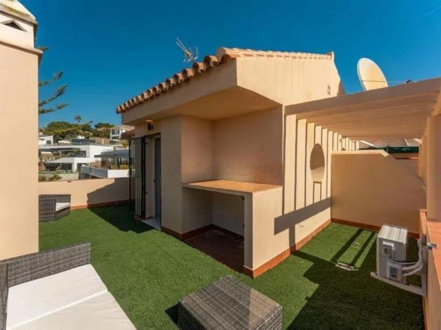 Townhouse, Cabopino, R5317318