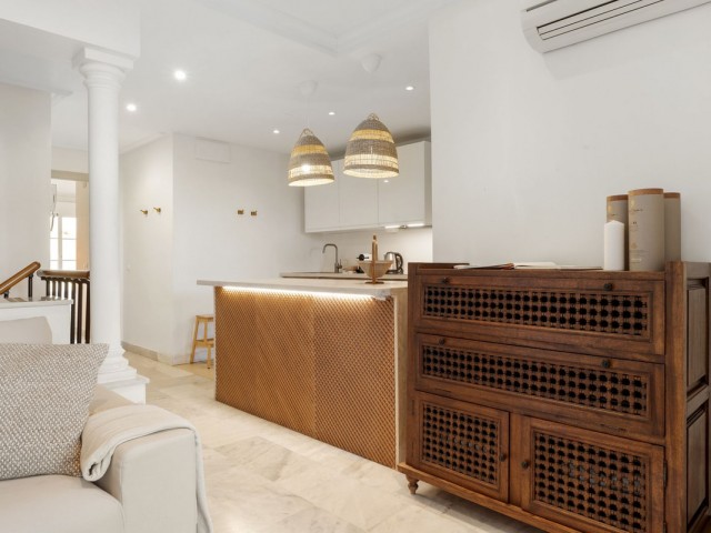 2 Bedrooms Apartment in Nueva Andalucía