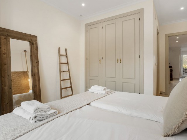 2 Bedrooms Apartment in Nueva Andalucía