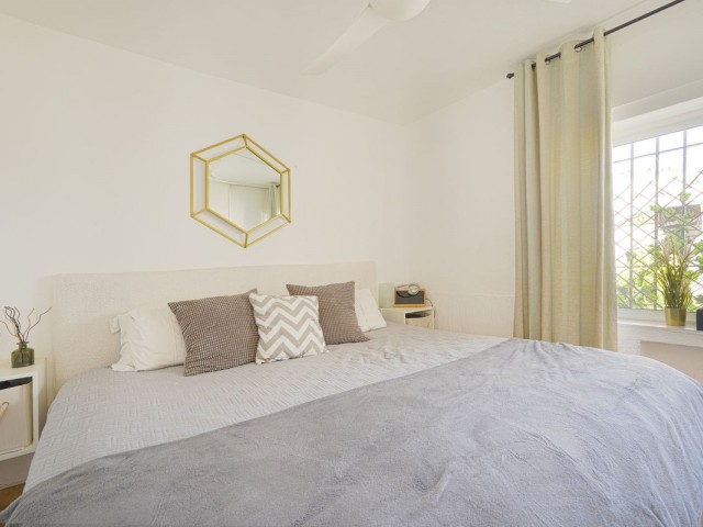 Villa con 6 Dormitorios  en Valle del Sol