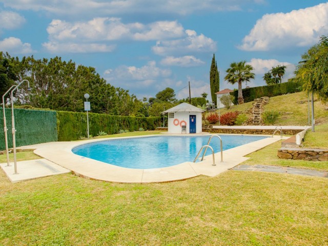 3 Bedrooms Townhouse in Estepona