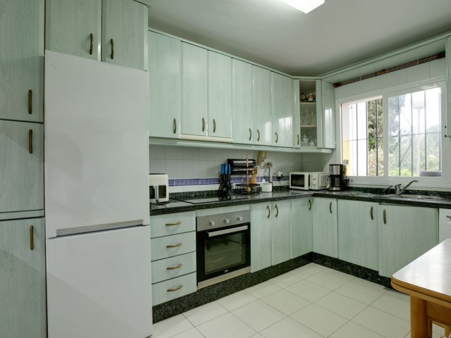 3 Bedrooms Townhouse in Estepona