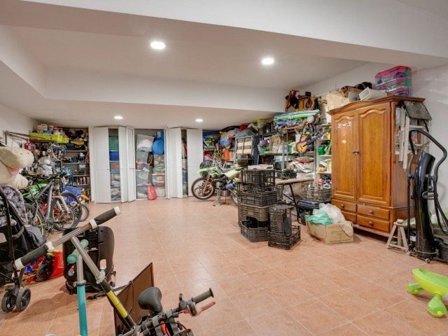 3 Bedrooms Townhouse in Estepona