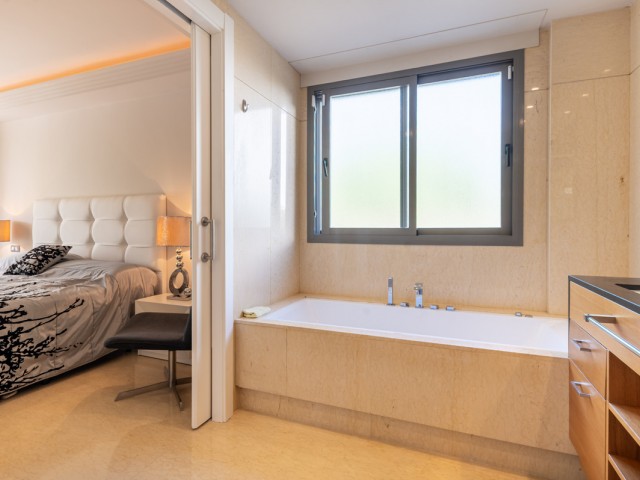 Appartement avec 3 Chambres  à Benahavís