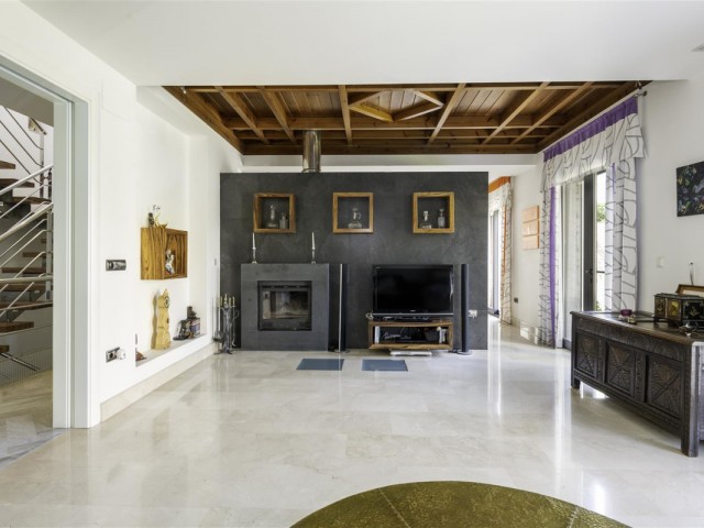 3 Bedrooms Villa in Torremolinos