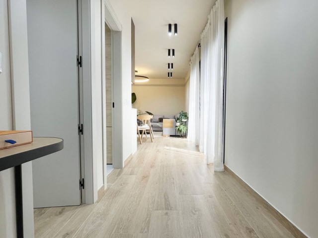 Apartamento con 2 Dormitorios  en Puerto Banús